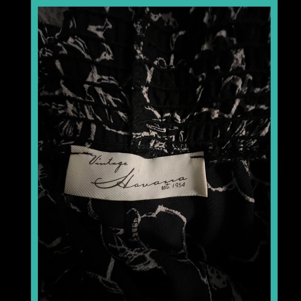 Vintage Havana Off or on Shoulder Top - Picture 11 of 15